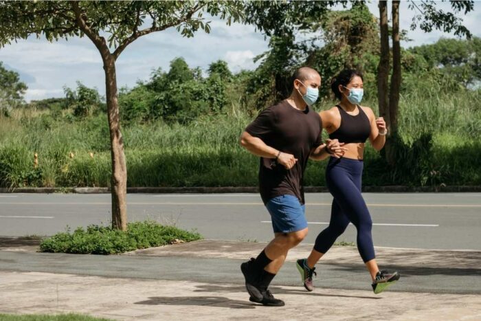 Existen algunos consejos que se pueden realizar para que el cuerpo pueda quemar calorías al correr, incluso cuando ya se acostumbró a esta actividad.