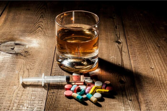 Existe un poderoso efecto que causa malestar en el instante en que se combinan algunos medicamentos y bebidas con alcohól.