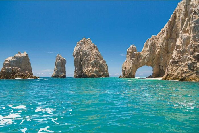 La vista desde playa El Médano es excepcional, por lo que se considera una de las playas de México más hermosas..