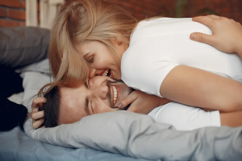 7 formas de mejorar la química sexual con tu pareja que no tienen que ver con sexo
