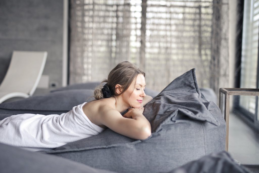 Dormir desnuda: 5 beneficios para tu cuerpo, según estudio