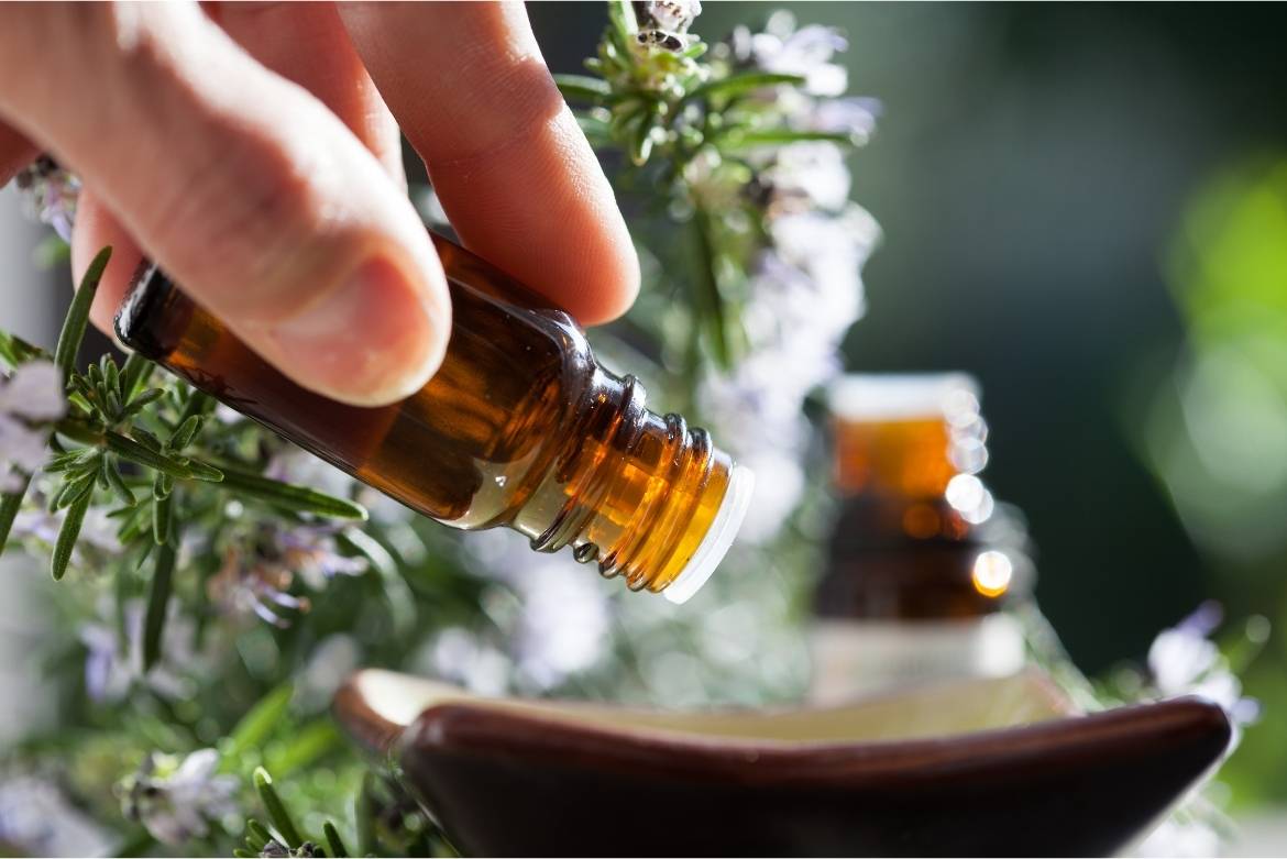 Aromaterapia: 5 Aceites esenciales efectivos para reducir el estrés
