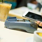 Cómo funciona Apple Pay, la nueva forma de pago con iPhone para transacciones seguras