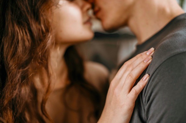 El mindful sex busca conectar con tu pareja más allá del cuerpo