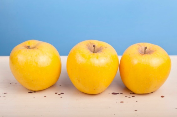 La manzana Golden delicious está compuesta 85% de agua por lo que es muy hidratante.