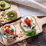 Yogurt griego sin azúcar: 8 beneficios saludables de incluirlo en tu dieta
