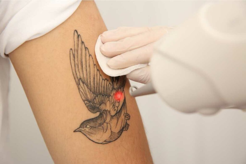 10 Tips para cuidar un tatuaje recién hecho para evitar infecciones en tu piel