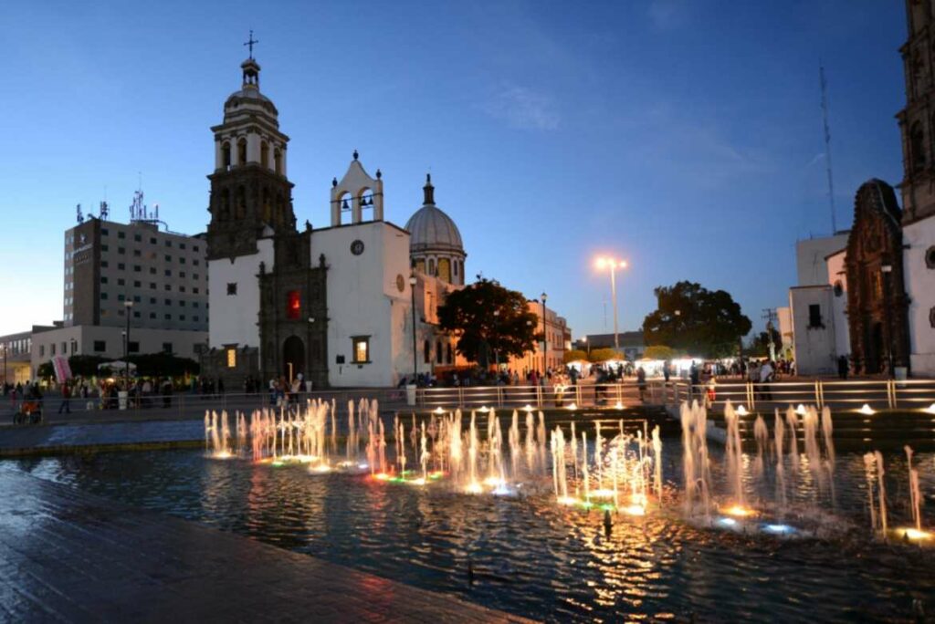 Conocida como la Capital Mundial de la Fresa, Irapuato, en Guanajuato, tiene mucho para compartir con sus visitantes